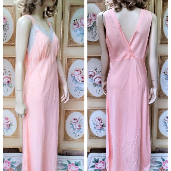 Vintage 1940's Biased Silky Nightgown - 40s Biased Gown Nightgown - 30s 40s - Picture 3 of 5